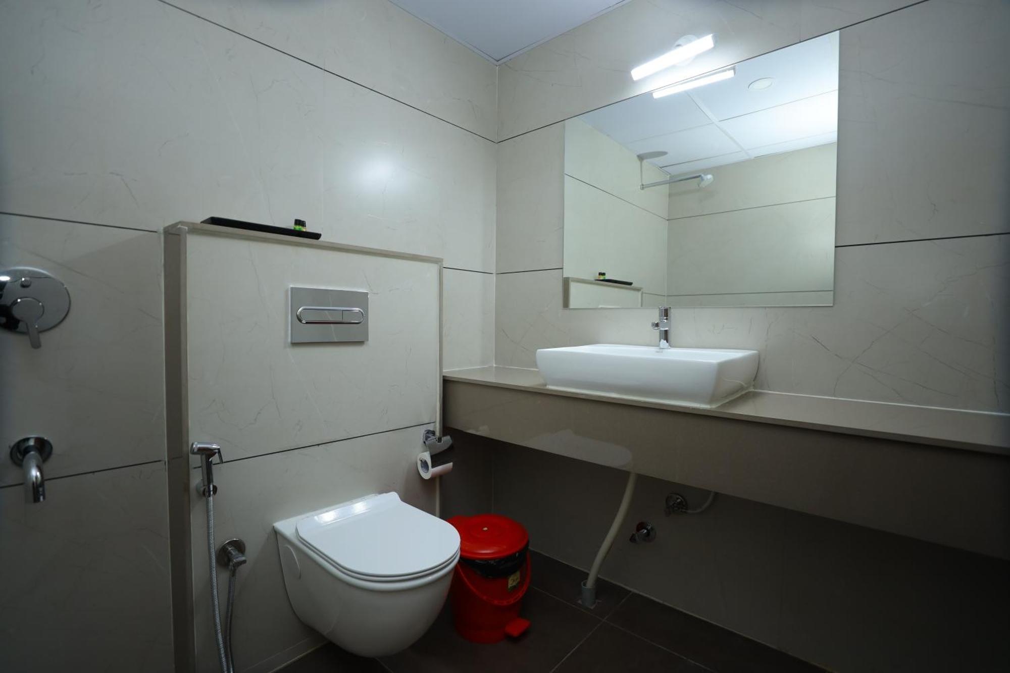 Silverkey Hotel Yelahanka Bangalore Eksteriør billede