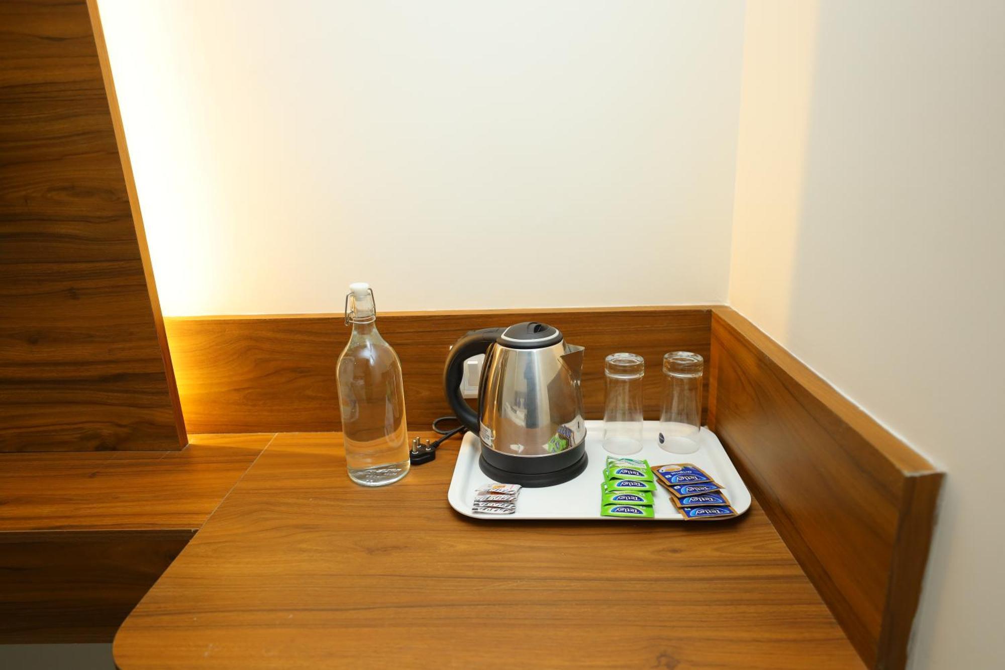 Silverkey Hotel Yelahanka Bangalore Eksteriør billede
